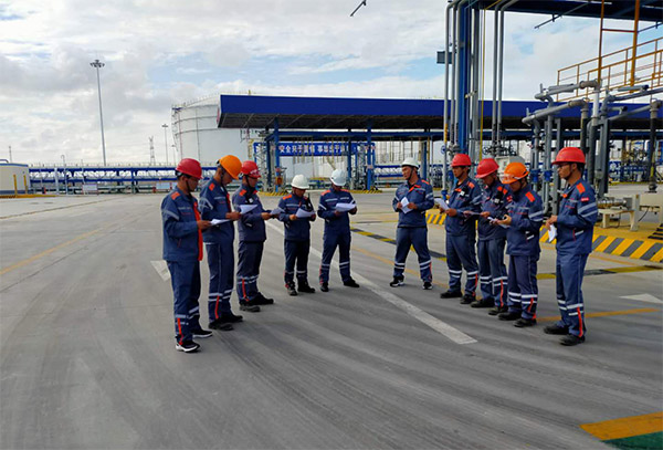 增强双节清静检查  落实清静生产管控  ——仓储公司各级治理职员“双节”现场清静步伐检查