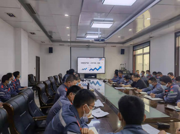 e49fca63e4b84bffbf4334c5d12f5e72