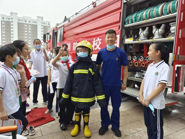 05ecfb04280f4eb39a89d4eb34eea8fa