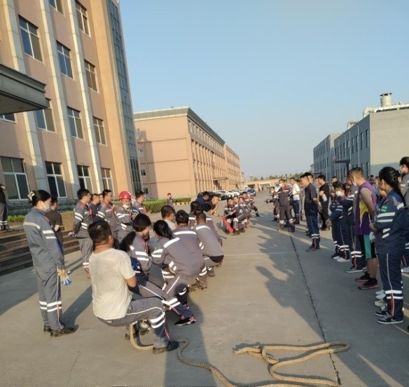 558766c350f34bee971ef8ee39e81553