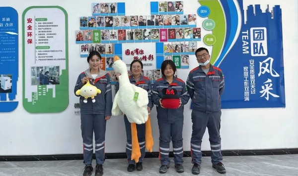 52077439d0f14802b7e2882869779077