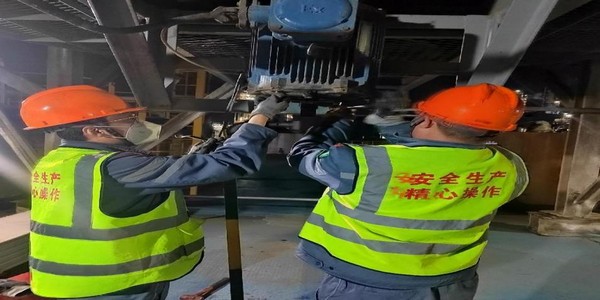 13e2d1c4ee5d4e32919516d3711b05ee