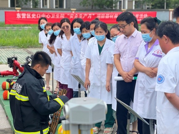 19e7c87cfb654888ac8bef3aacad837a