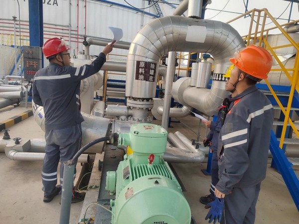 cbe4bfbd65c74d1084fc2eef4c1618da