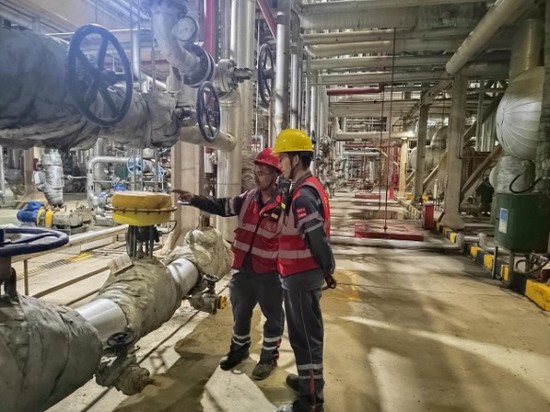 eb1a6b4b40a54d07a0981de0e24bffb0