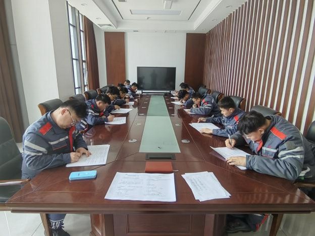 179851f27e584984915c8fef33f9958d