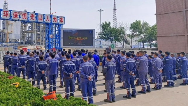 12249a40e50f4ff19ebd62b08c06da59