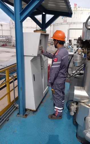 烈日下的坚守：通俗而伟大